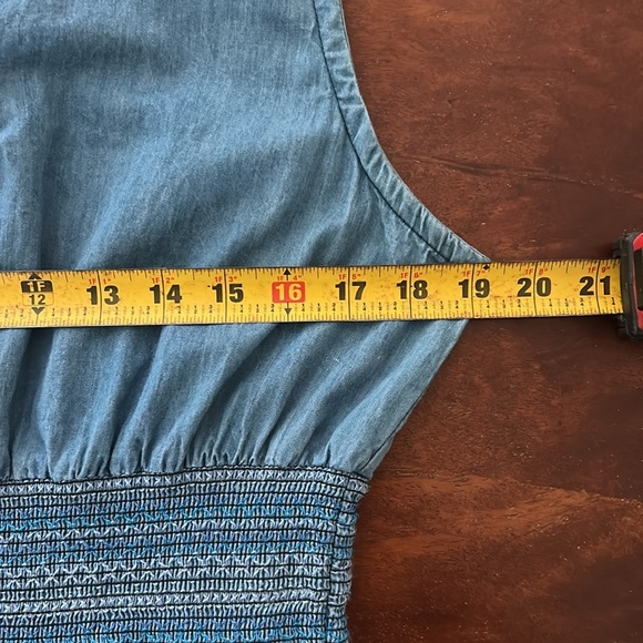 Elegant Blue Midi Dress - Picture 11 of 11